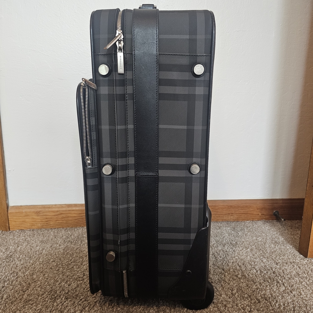 Burberry Black and Gray Checkered Travel Bag - Picture 4 of 8